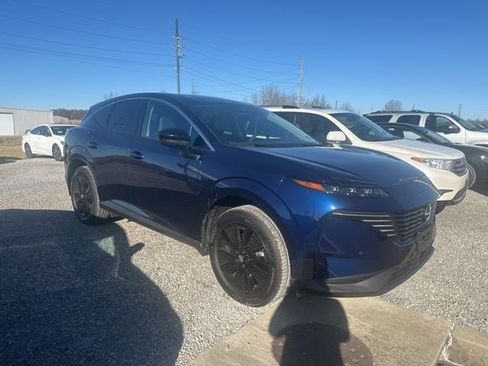 Used 2025 Nissan Murano SV image 3