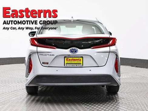 Used 2018 Toyota Prius Prime Advanced FWD image 6