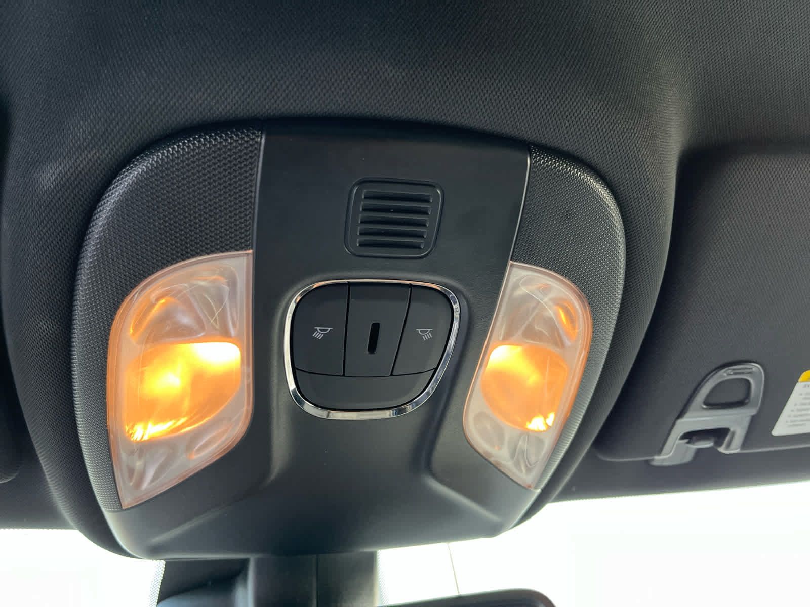 Used 2025 Jeep Compass Limited AWD/4WD image 19