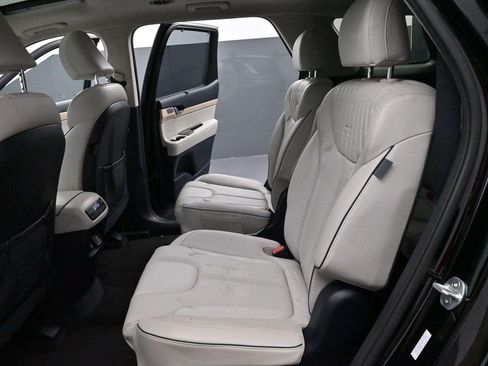 Used 2023 Hyundai Palisade Limited AWD/4WD image 33