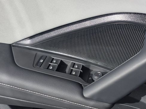 New 2026 Volkswagen Tiguan SE R-Line AWD/4WD image 5