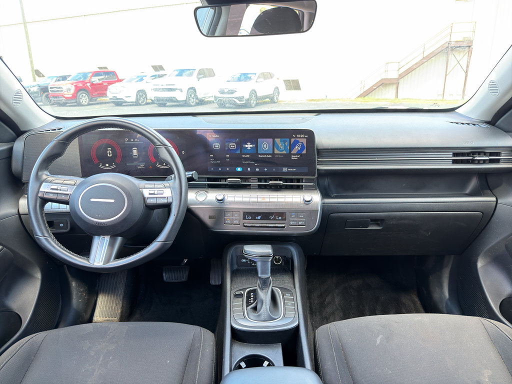 Used 2025 Hyundai Kona SEL FWD image 10