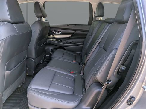 Used 2022 Subaru Ascent Limited w/ Technology Package AWD/4WD image 16