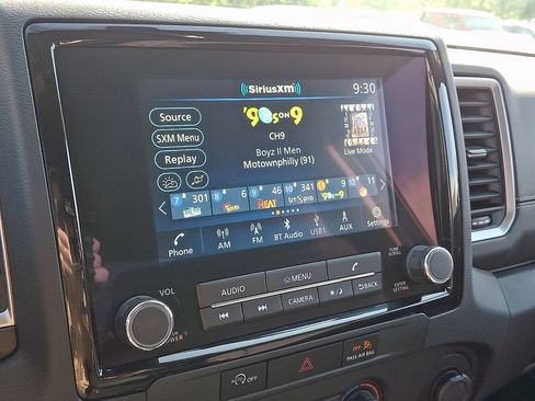 Used 2023 Nissan Frontier SV AWD/4WD image 19