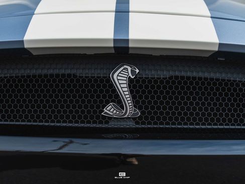 Used 2022 Ford Mustang Shelby GT500 w/ Carbon Fiber Track Pack RWD image 17