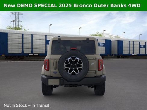 New 2025 Ford Bronco Outer Banks image 39