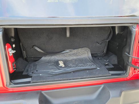 Used 2021 Jeep Wrangler Sport AWD/4WD image 11
