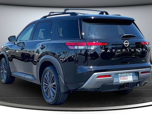 New 2026 Nissan Pathfinder SL FWD image 3