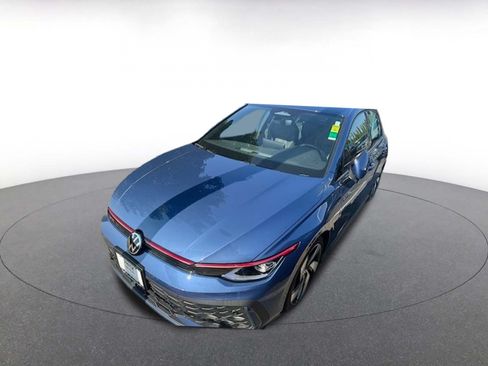 Used 2026 Volkswagen Golf S FWD image 2