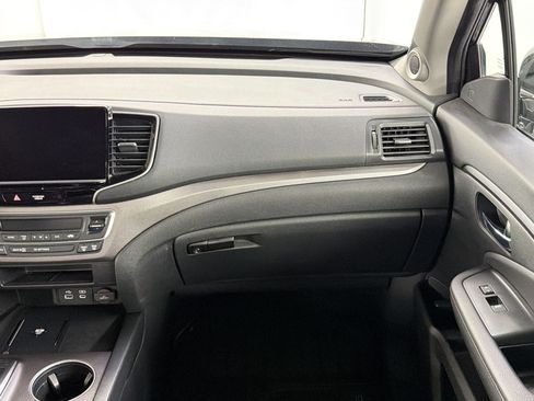 Certified 2024 Honda Ridgeline Sport image 26