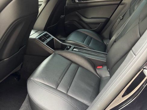 Used 2017 Porsche Panamera 4S image 10