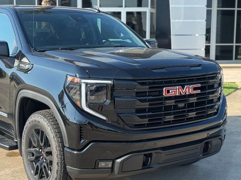New 2026 GMC Sierra 1500 Elevation w/ Elevation Premium Package image 2