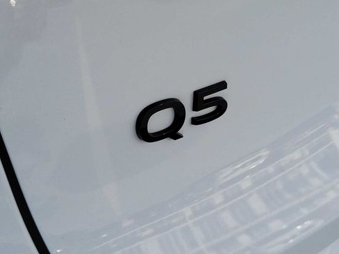 Certified 2025 Audi Q5 Premium Plus w/ Premium Plus AWD/4WD image 11