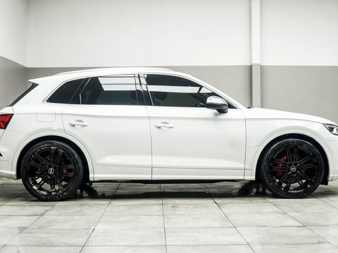 Used 2018 Audi SQ5 Prestige w/ Prestige Package image 6