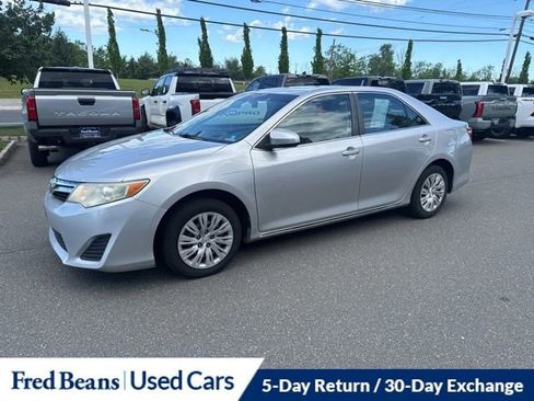 Used 2012 Toyota Camry LE FWD image 15
