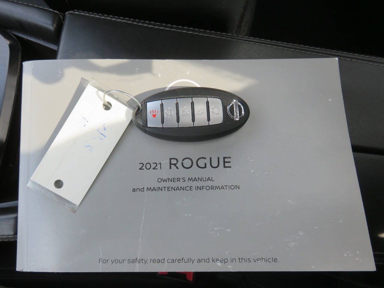 Used 2021 Nissan Rogue SL AWD/4WD image 32