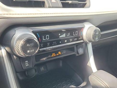 Certified 2025 Toyota RAV4 XLE w/ Convenience Package FWD image 22