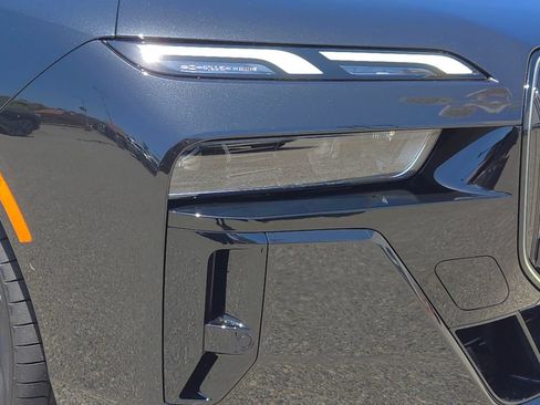New 2026 BMW 740i w/ Premium Package RWD image 5