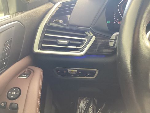 Used 2021 BMW X5 xDrive40i w/ Premium Package 2 image 23