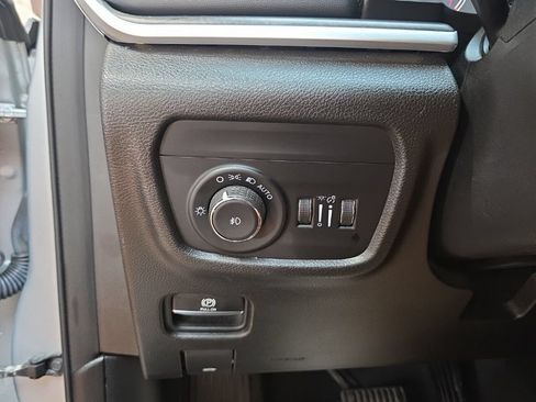 Used 2021 Jeep Grand Cherokee L Limited AWD/4WD image 25