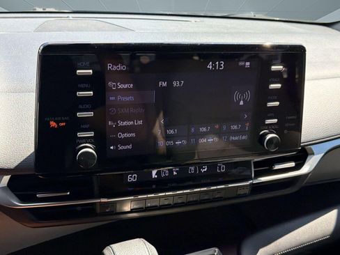 Used 2021 Toyota Sienna XLE FWD image 26