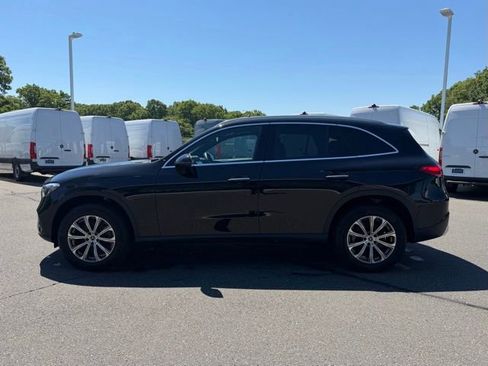 Used 2024 Mercedes-Benz GLC 300 4MATIC w/ Driver Assistance Package image 4