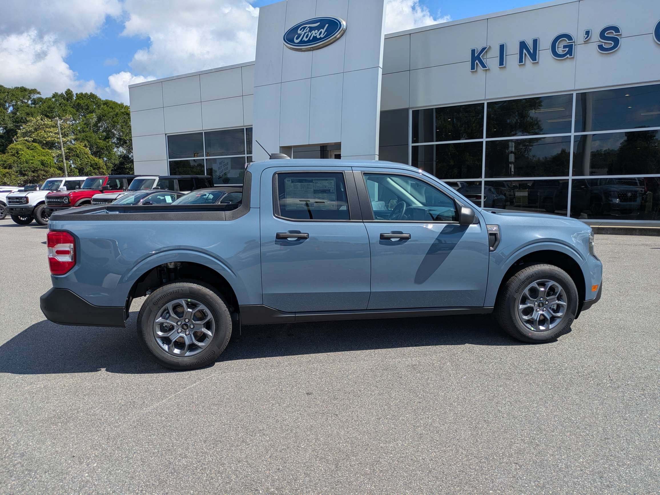 New 2026 Ford Maverick XLT FWD image 3