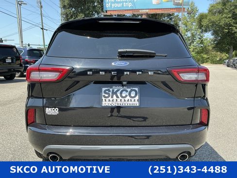 Used 2023 Ford Escape ST-Line FWD image 4