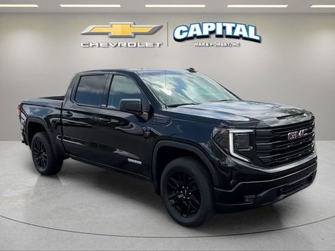 Used 2024 GMC Sierra 1500 Elevation AWD/4WD image 7