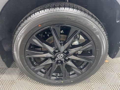 Used 2025 MAZDA CX-5 Carbon Edition image 10