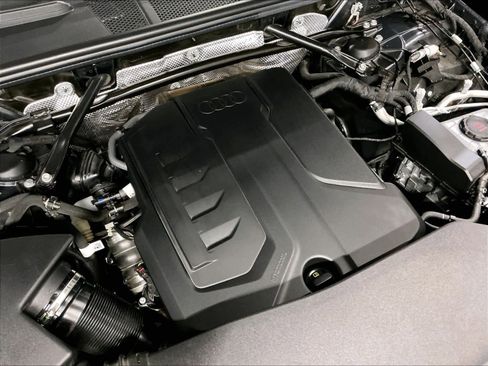 Certified 2025 Audi Q5 Premium Plus w/ Premium Plus image 34