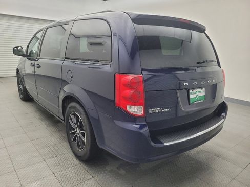 Used 2017 Dodge Grand Caravan GT image 5
