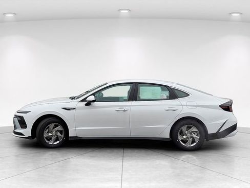 New 2026 Hyundai Sonata SE FWD image 7