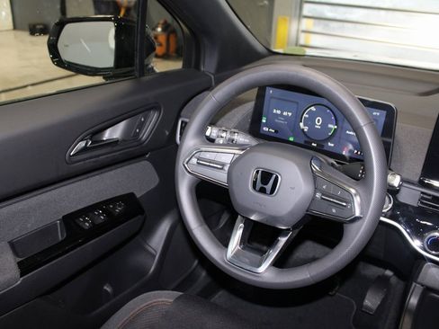 New 2026 Honda Prologue EX image 28