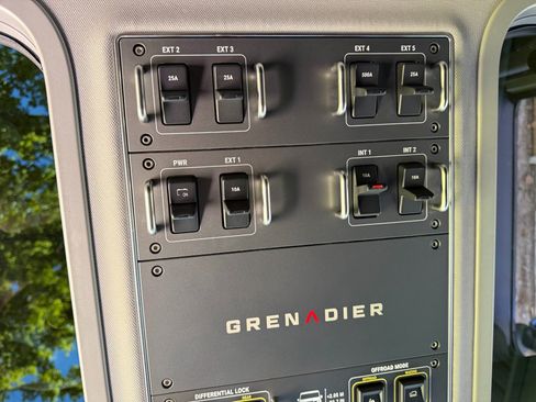 Used 2024 INEOS Grenadier AWD/4WD image 43