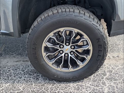 Used 2022 Chevrolet Colorado ZR2 AWD/4WD image 12