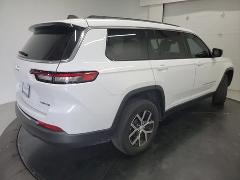 Used 2023 Jeep Grand Cherokee L Limited AWD/4WD image 9