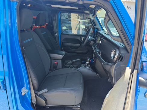 Used 2023 Jeep Wrangler Unlimited Rubicon 4xe AWD/4WD image 24