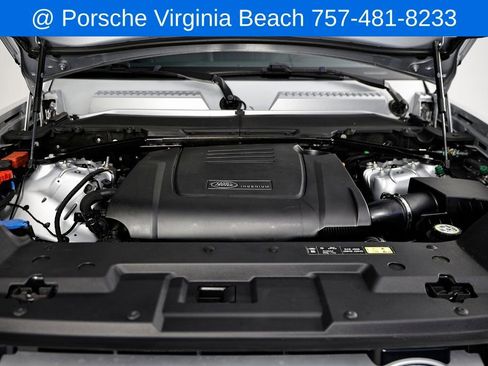 Used 2023 Land Rover Defender 90 S image 29