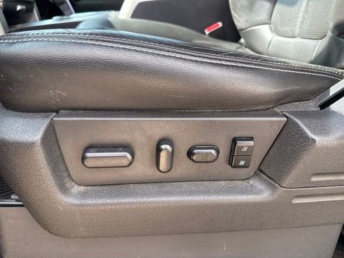 Used 2014 Ford F150 FX4 w/ Equipment Group 402A Luxury AWD/4WD image 11