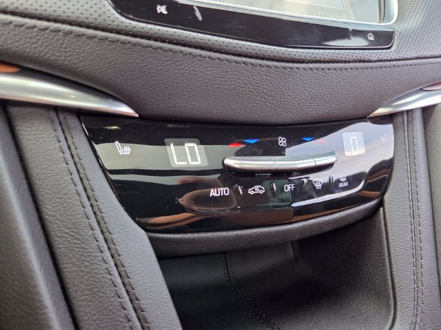 Used 2025 Cadillac XT5 Premium Luxury w/ LPO, Floor Liner Package FWD image 27
