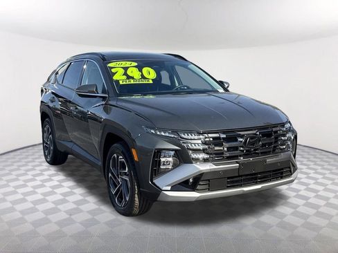 Used 2025 Hyundai Tucson Limited AWD/4WD image 3
