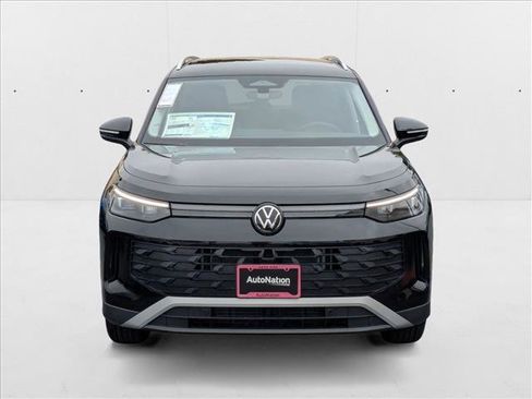 New 2025 Volkswagen Tiguan S image 5