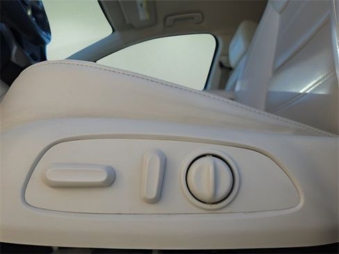 Used 2022 GMC Acadia Denali w/ Denali Technology Package image 21