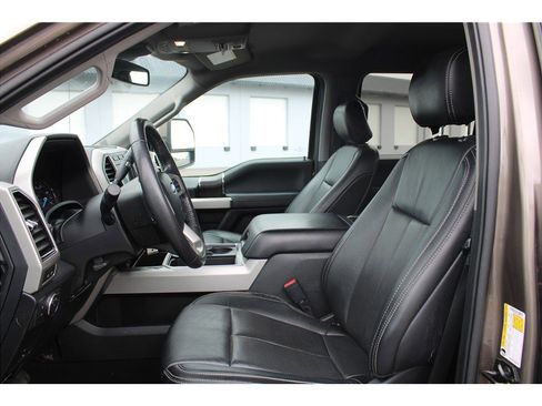 Used 2020 Ford F350 Lariat w/ Lariat Value Package AWD/4WD image 6
