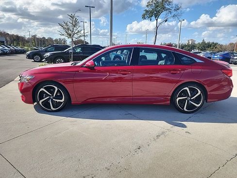 Used 2019 Honda Accord Sport image 3