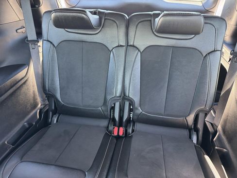 Used 2024 Jeep Grand Cherokee L Laredo AWD/4WD image 15
