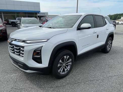 New 2026 Chevrolet Equinox LT FWD image 7