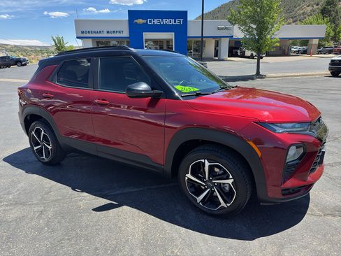 Used 2022 Chevrolet TrailBlazer RS AWD/4WD image 1