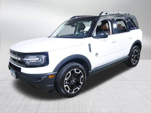 Used 2023 Ford Bronco Sport Outer Banks AWD/4WD image 3